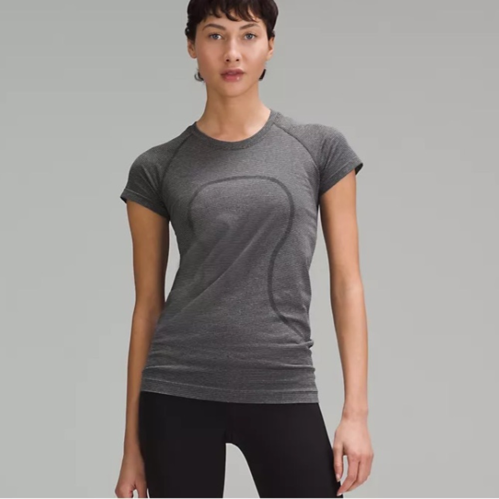 Lululemon Swiftly Tech Short Sleeve Top in Black and White
